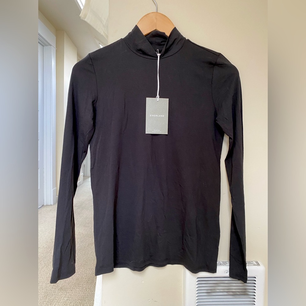NWT Everlane Turtleneck Size S in Black